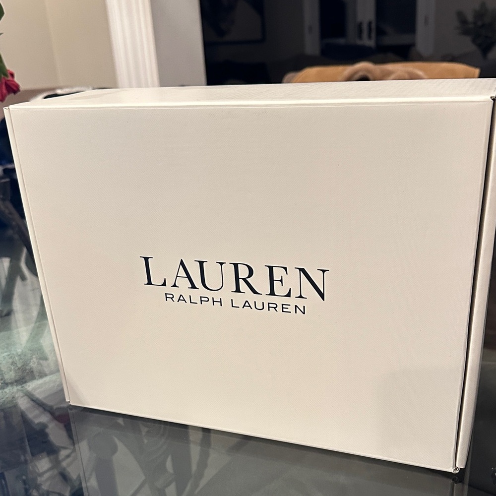 New in Box $155 Ralph Lauren Dani Cream and Tan Sneakers sz 9.5 - Picture 2 of 6